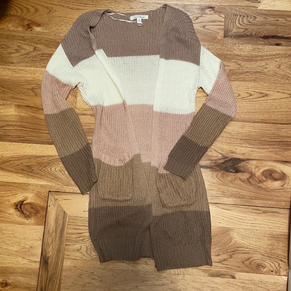 Love tree- Long Sleeve cardigan- size Small - Picture 4 of 9